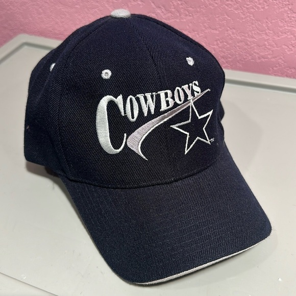 BIG BOY HEADGEAR Dallas Cowboys Adjustable Baseball Cap - Picture 1 of 5